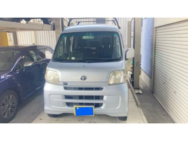 TOYOTA PIXIS van