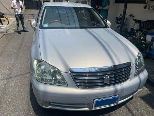 TOYOTA CROWN sedan