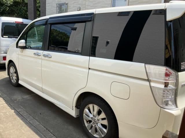 Car thumbnail 3