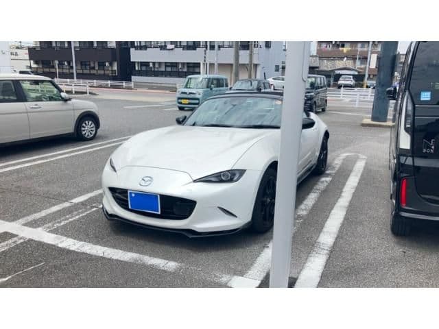 Car thumbnail 2