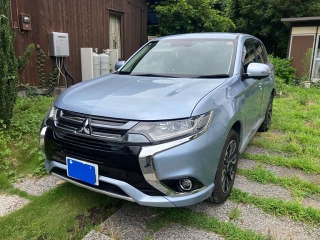 MITSUBISHI OUTLANDER PHEV