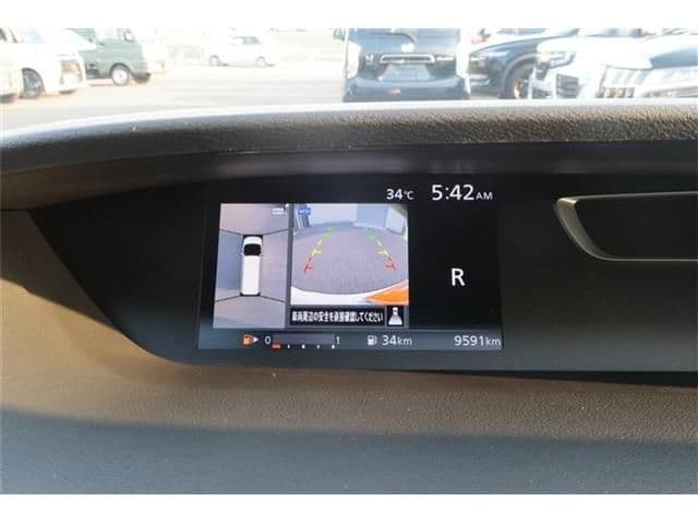 Car thumbnail 4
