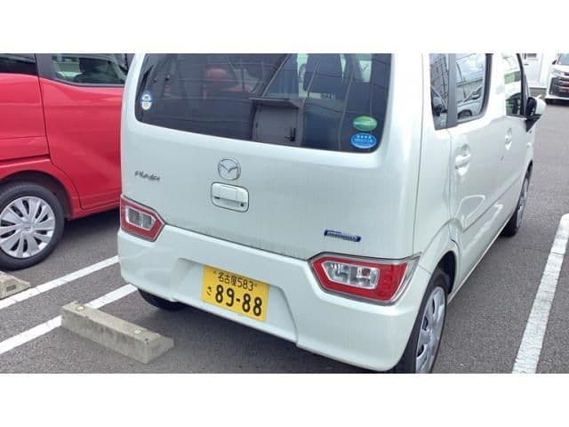 Car thumbnail 4