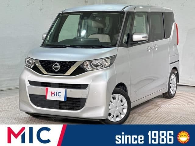 NISSAN