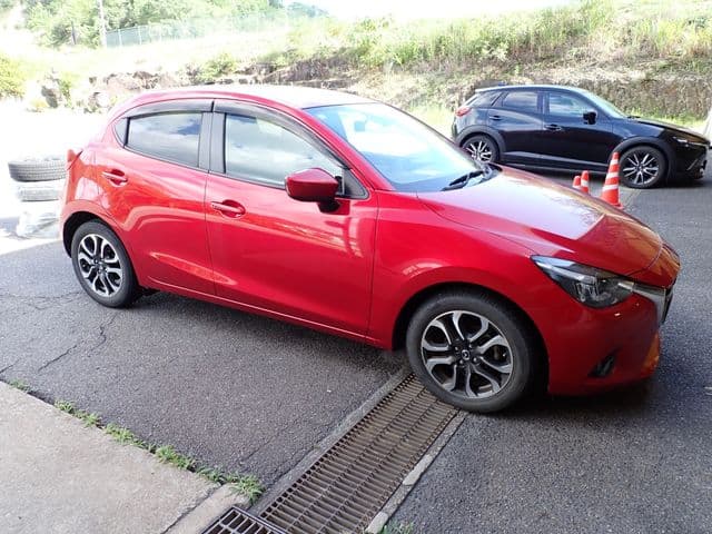 Car thumbnail 4
