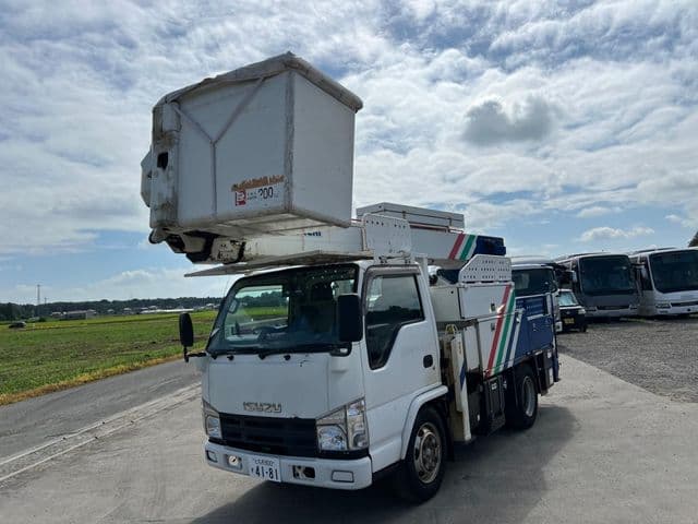 ISUZU ELF