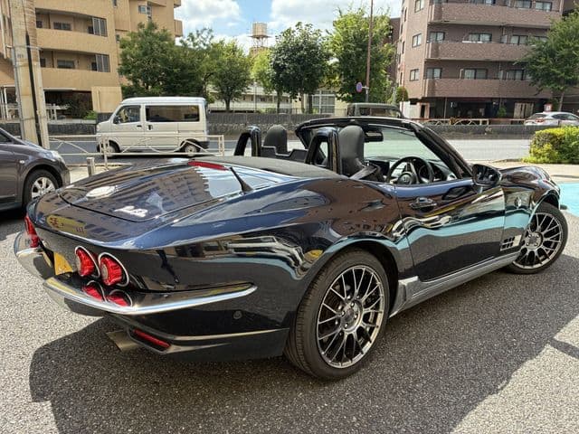 Car thumbnail 3