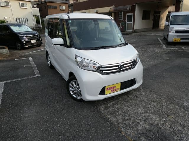 NISSAN