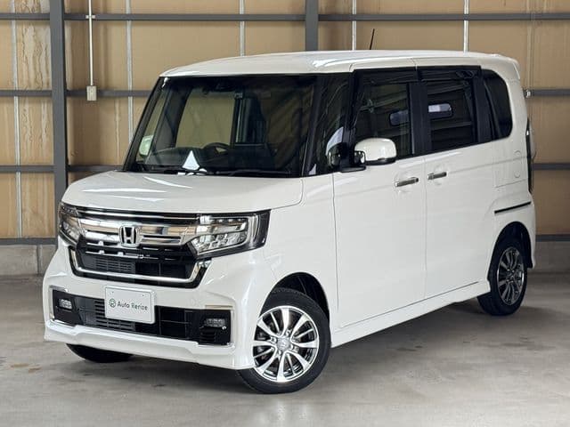 HONDA N BOX CUSTOM 4WD