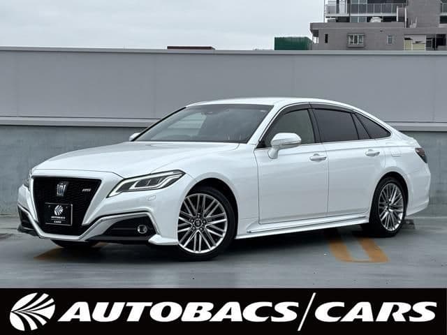 TOYOTA CROWN sedan hybrid