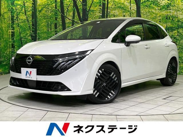 NISSAN AURA