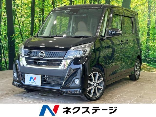 NISSAN