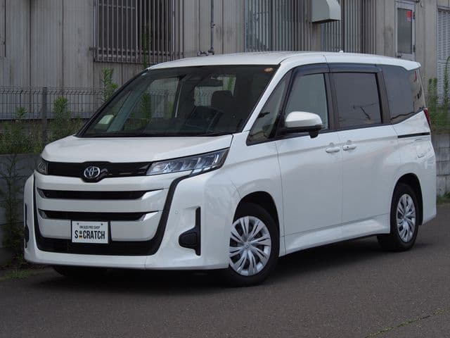 TOYOTA NOAH