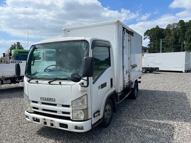 ISUZU