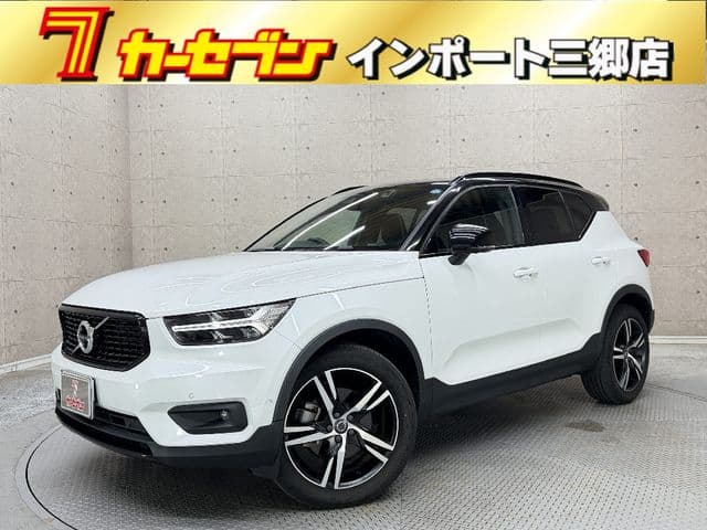 VOLVO VOLVO XC40
