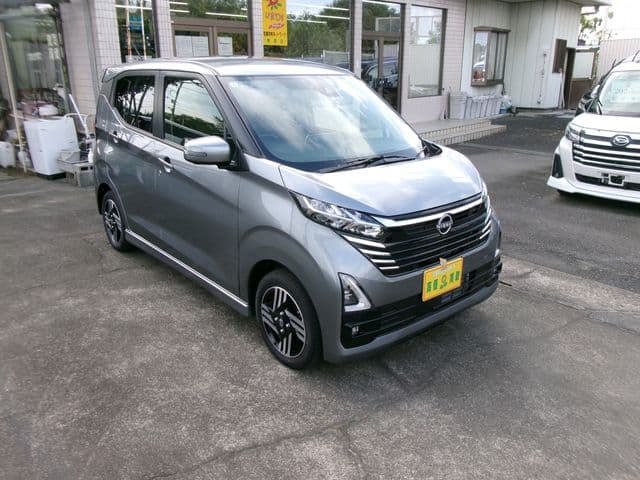 NISSAN
