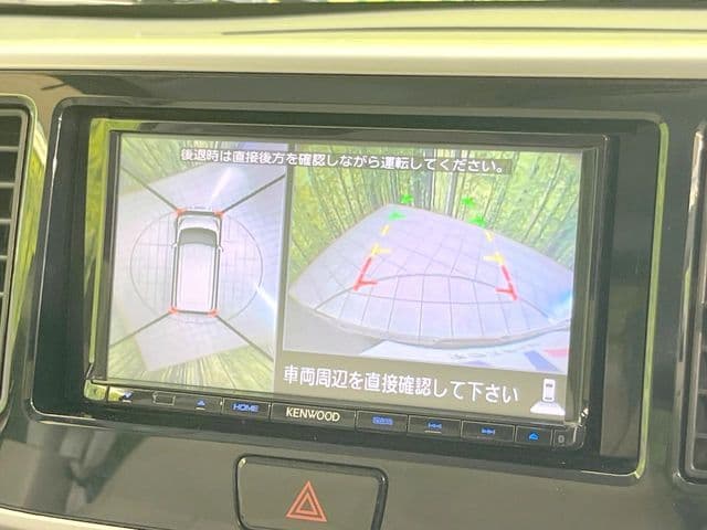 Car thumbnail 4
