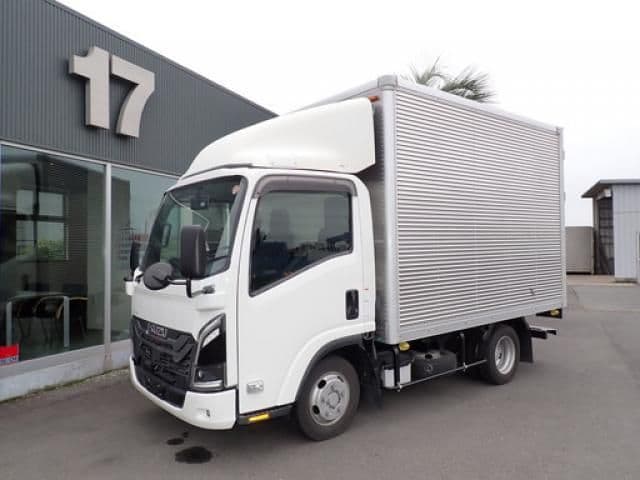 ISUZU