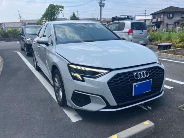 AUDI