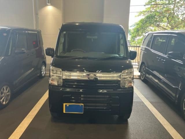 NISSAN CLIPPER van