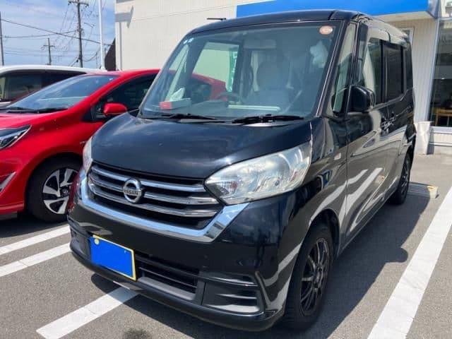 NISSAN DAYZ ROOX