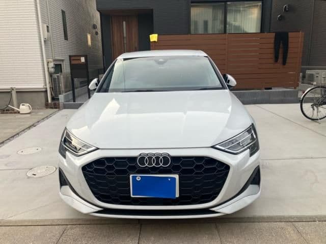 AUDI