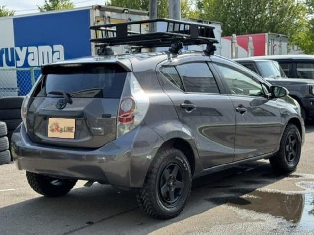 Car thumbnail 2