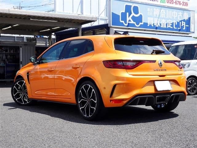 Car thumbnail 4