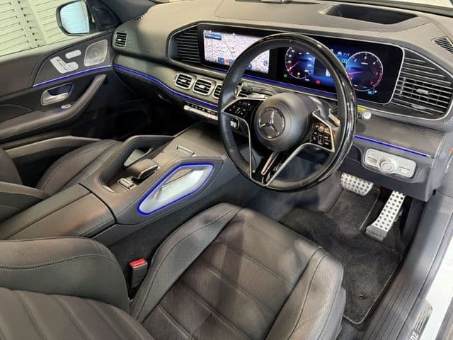 MERCEDES BENZ
