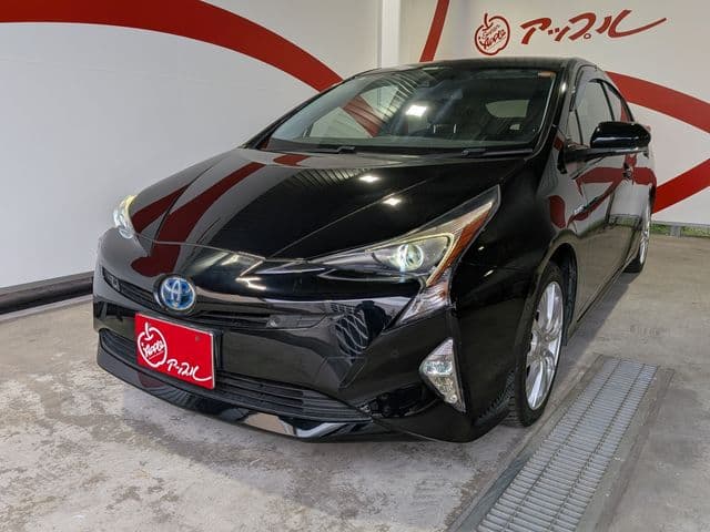 TOYOTA PRIUS 4WD