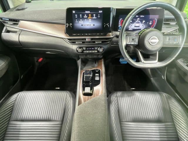 NISSAN