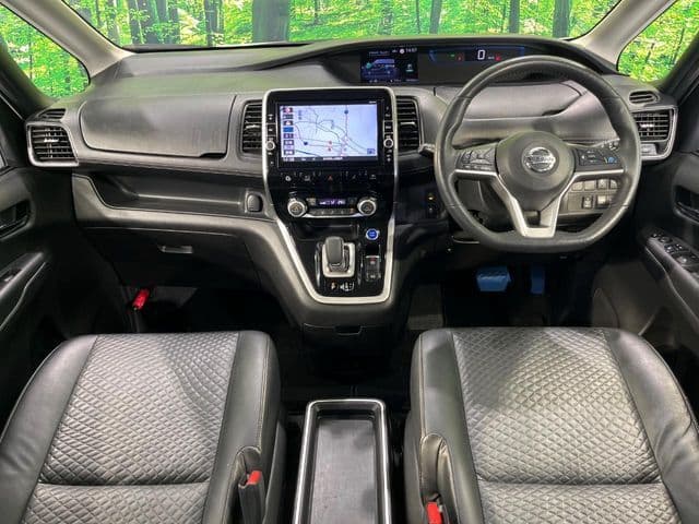 NISSAN