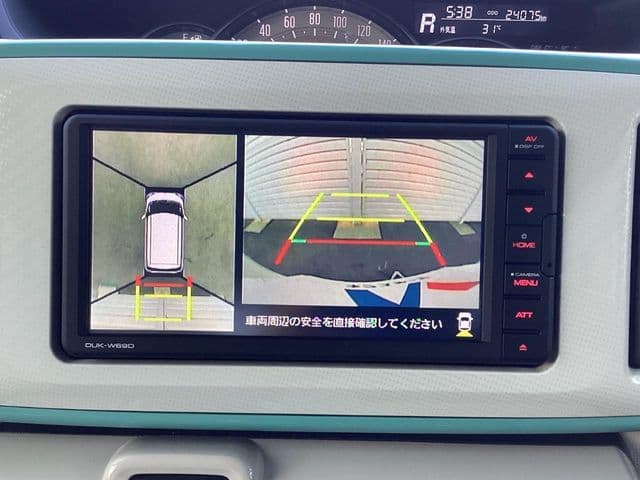 Car thumbnail 4
