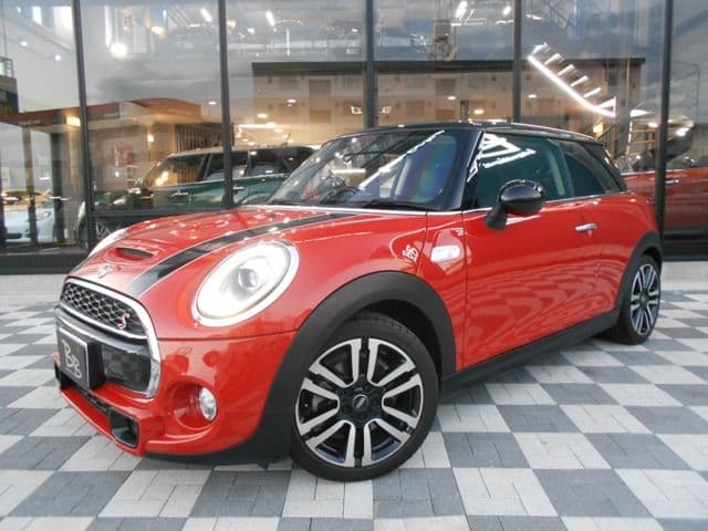 Car image 1