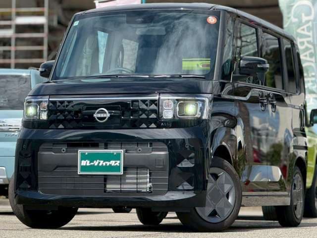 NISSAN