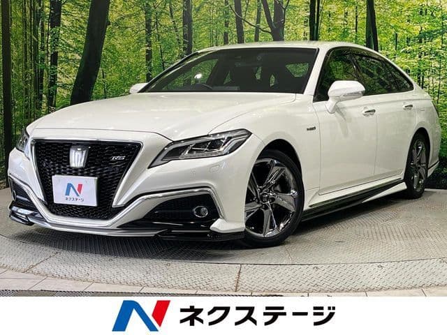 TOYOTA CROWN sedan hybrid