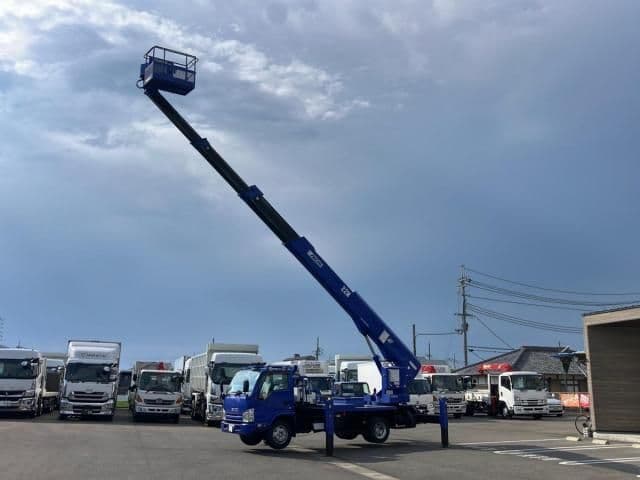 ISUZU ELF