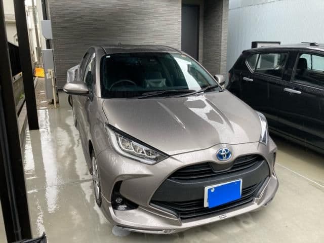 TOYOTA YARIS HYBRID