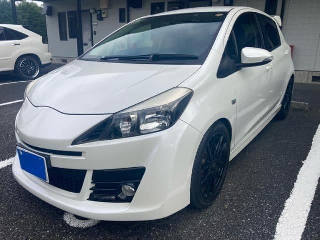 Car thumbnail 2