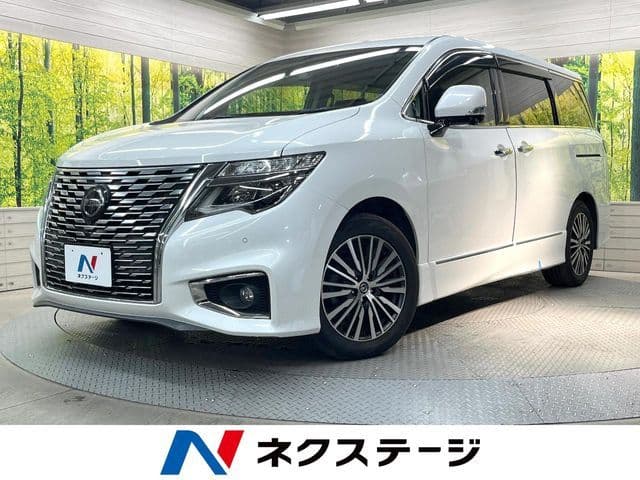 NISSAN ELGRAND