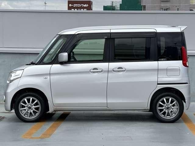 Car thumbnail 4