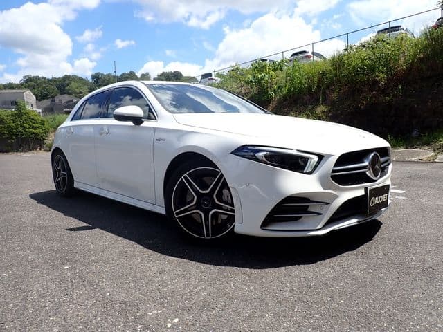 MERCEDES BENZ