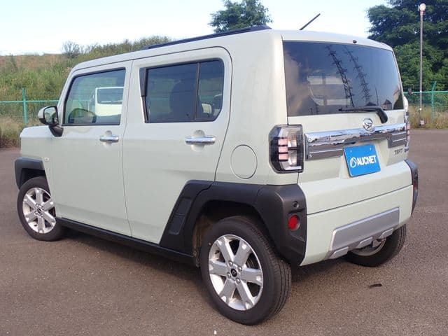 Car thumbnail 3