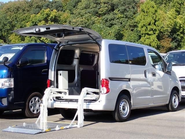 NISSAN NV200 VANETTE van