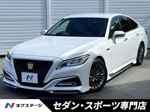 TOYOTA CROWN sedan hybrid