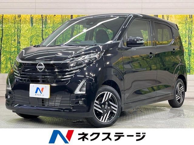 NISSAN
