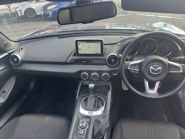 Car thumbnail 3