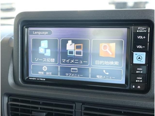 Car thumbnail 3