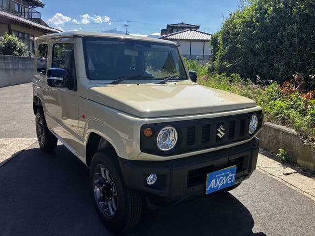 SUZUKI