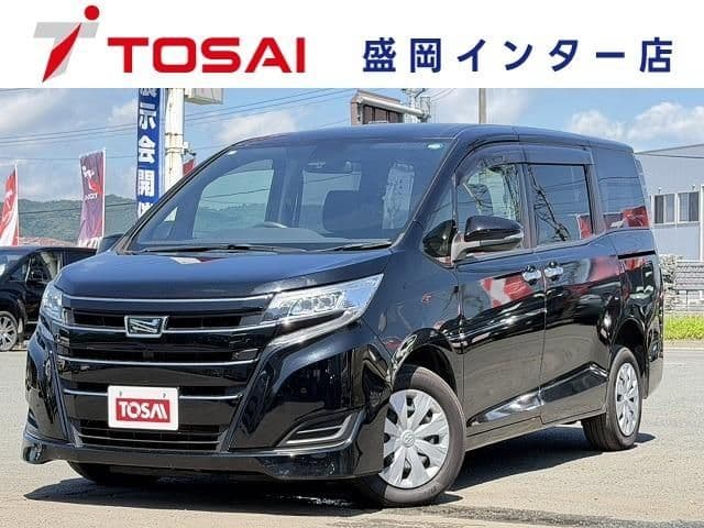 TOYOTA NOAH 4WD